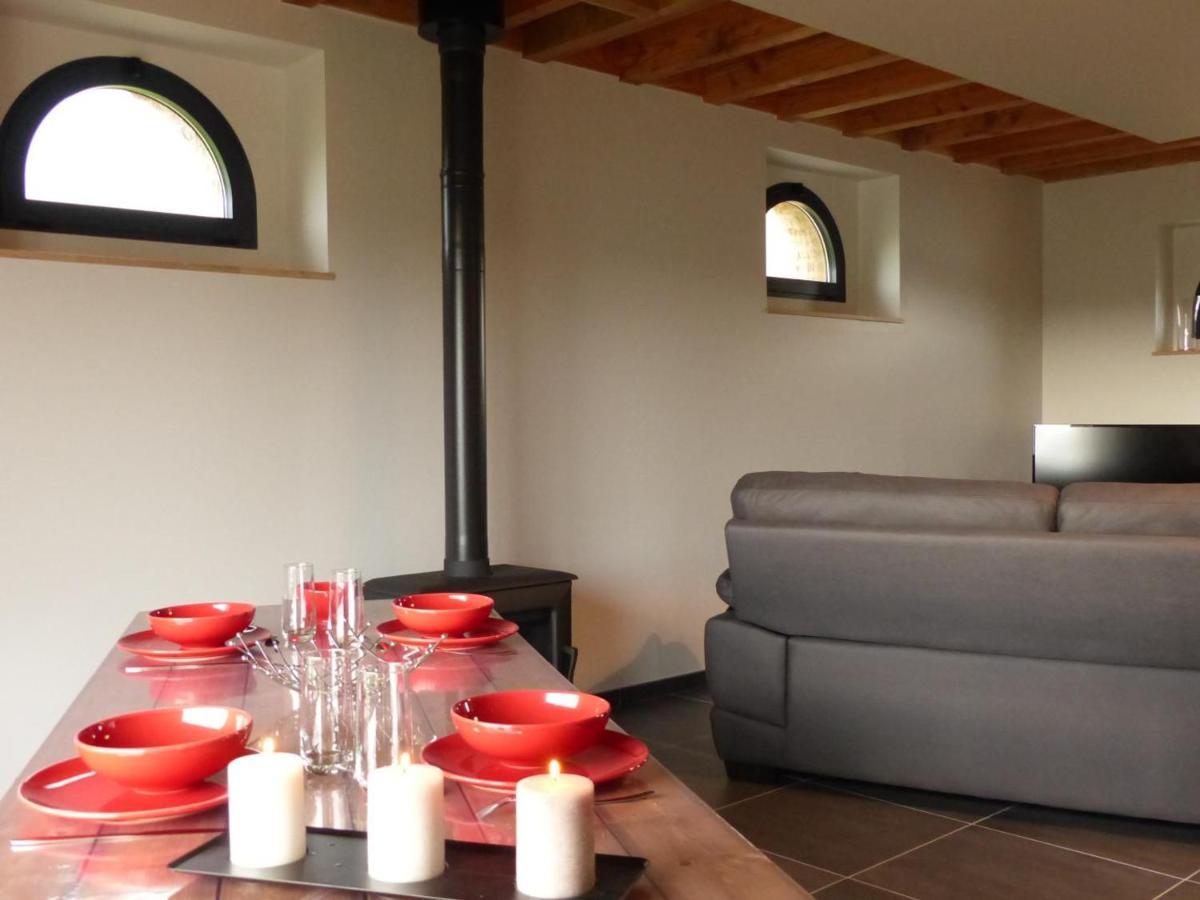 Gite Renove Avec Terrasse, Poele A Bois Et Wifi A Chapeau - Fr-1-489-79 Exteriör bild