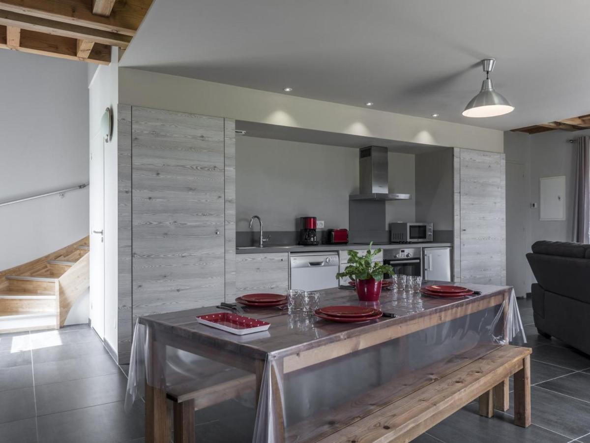Gite Renove Avec Terrasse, Poele A Bois Et Wifi A Chapeau - Fr-1-489-79 Exteriör bild