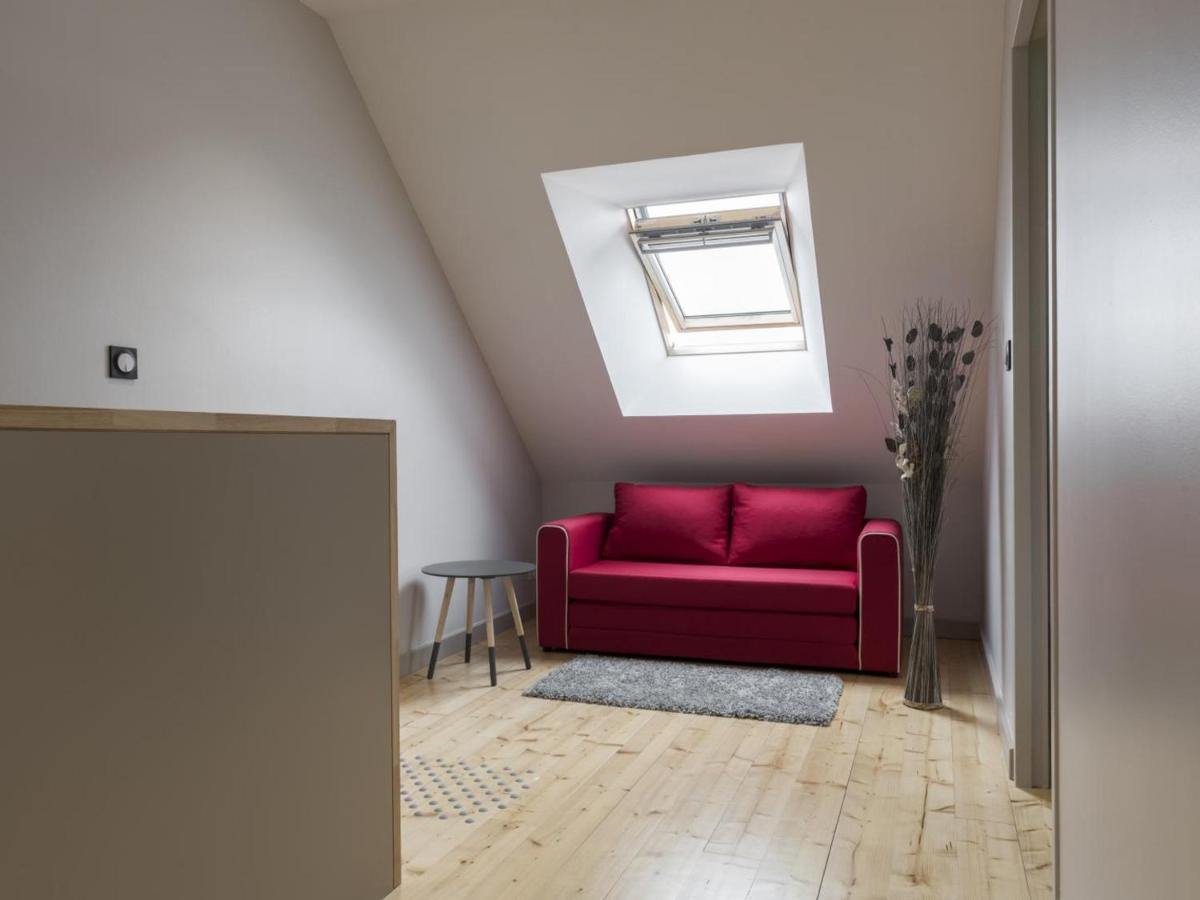 Gite Renove Avec Terrasse, Poele A Bois Et Wifi A Chapeau - Fr-1-489-79 Exteriör bild