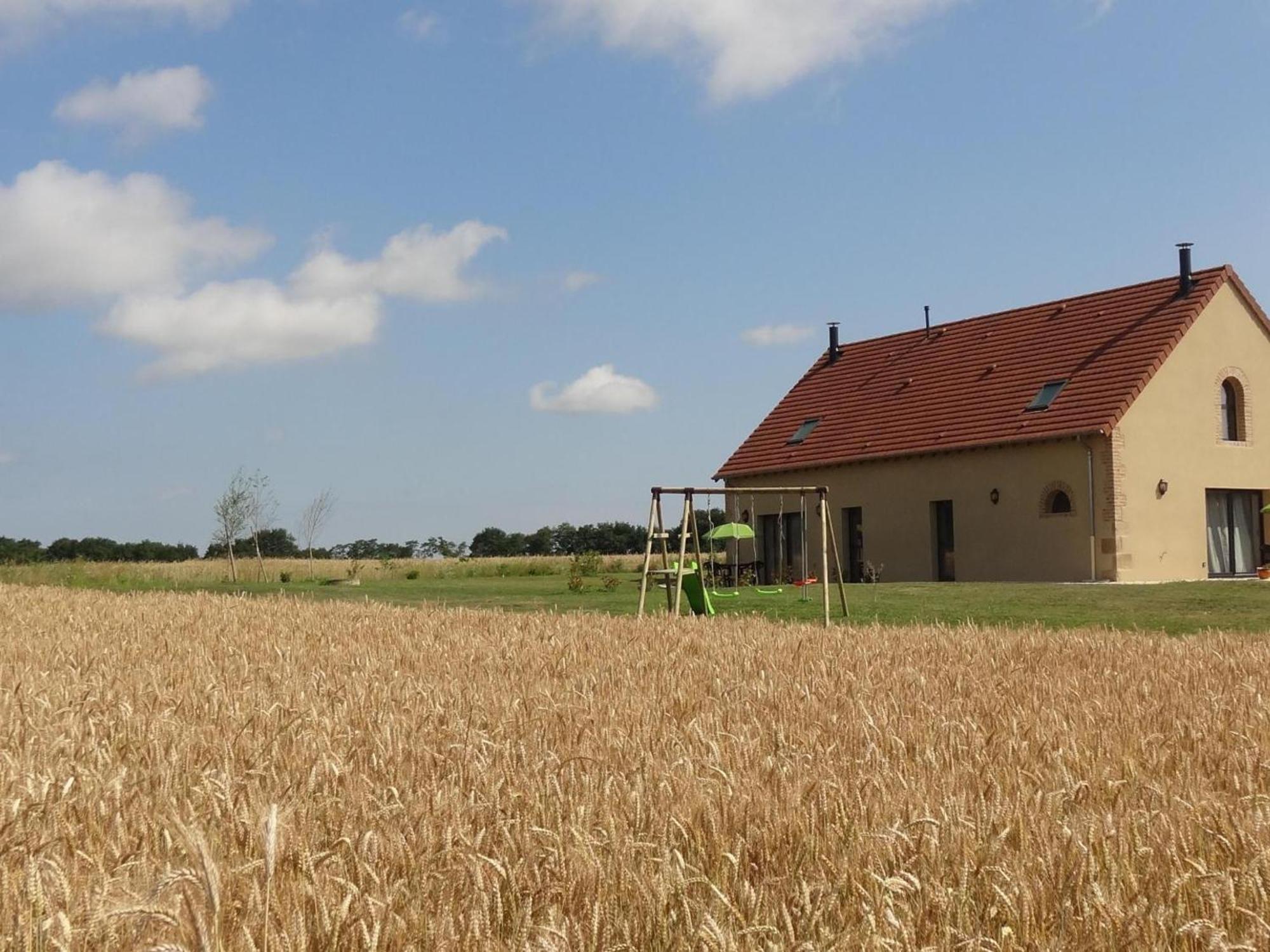 Gite Renove Avec Terrasse, Poele A Bois Et Wifi A Chapeau - Fr-1-489-79 Exteriör bild